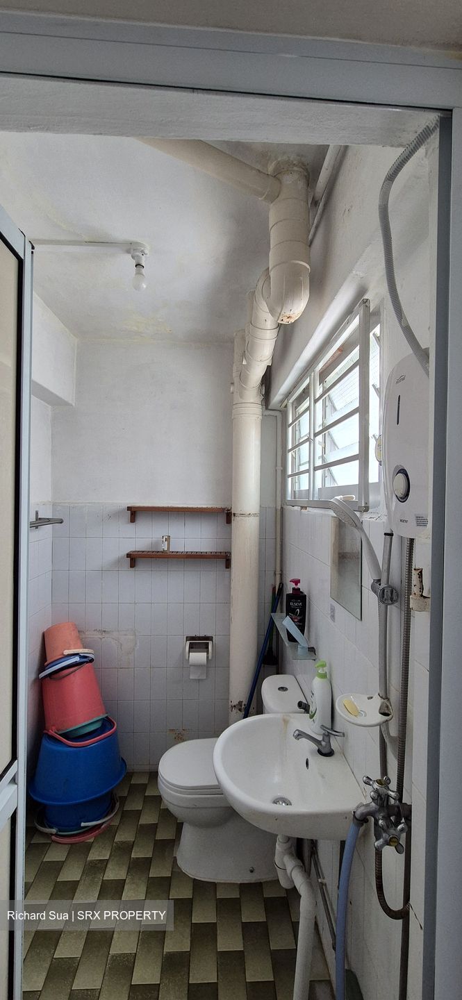 Bishan Street 11 (D20), Shop House #517105281